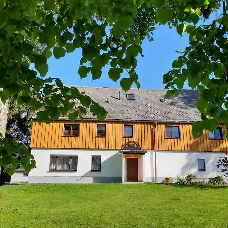 Familienfreundliche Ferienwohnung Zschorlau Luaran gambar